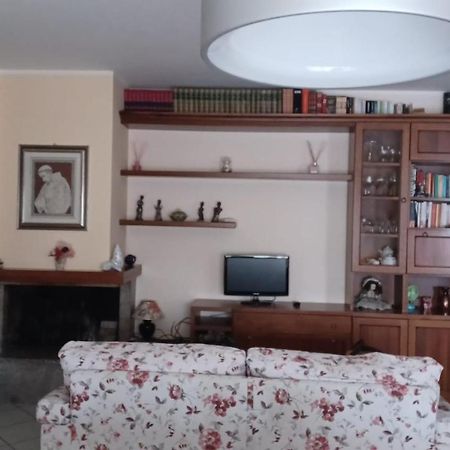Appartamento Completo A Deruta Con 2 Camere ภายนอก รูปภาพ